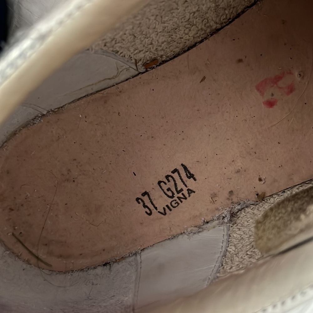 Golden Goose - Picture 11 of 12